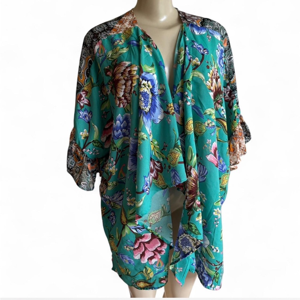 Umgee Multicolor Patterned Kimono